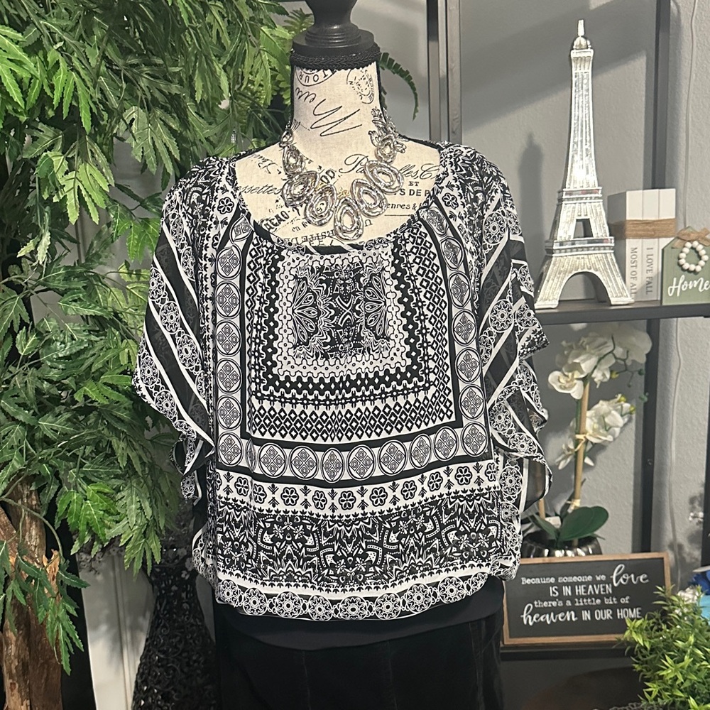 JM Collection Black and White Geometric Blouse Bohemian/Peasent Layered Size S